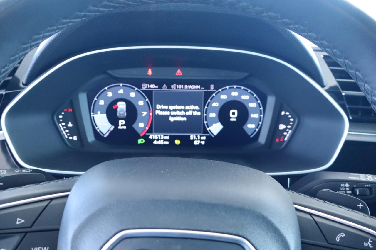 Audi Q3 S line Premium 45 TFSI quattro 2024