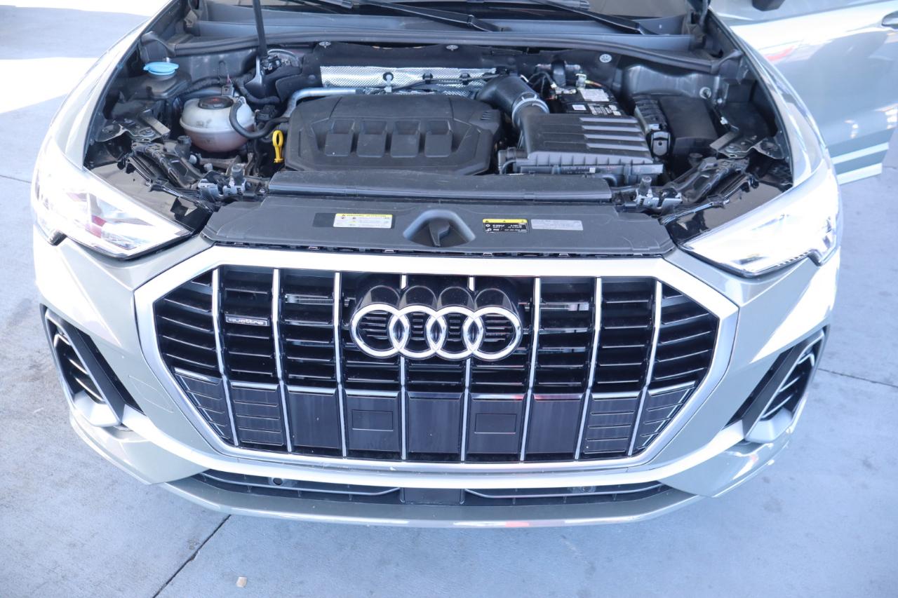 Audi Q3 S line Premium 45 TFSI quattro 2024