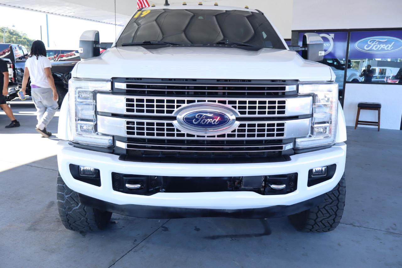 Ford Super Duty F-450 DRW 4WD Crew Cab 172" Platinum 2019