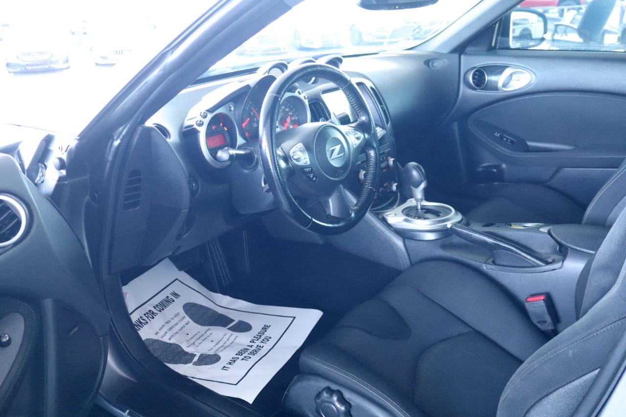 Nissan 370Z 2dr Cpe Auto Sport Tech 2016