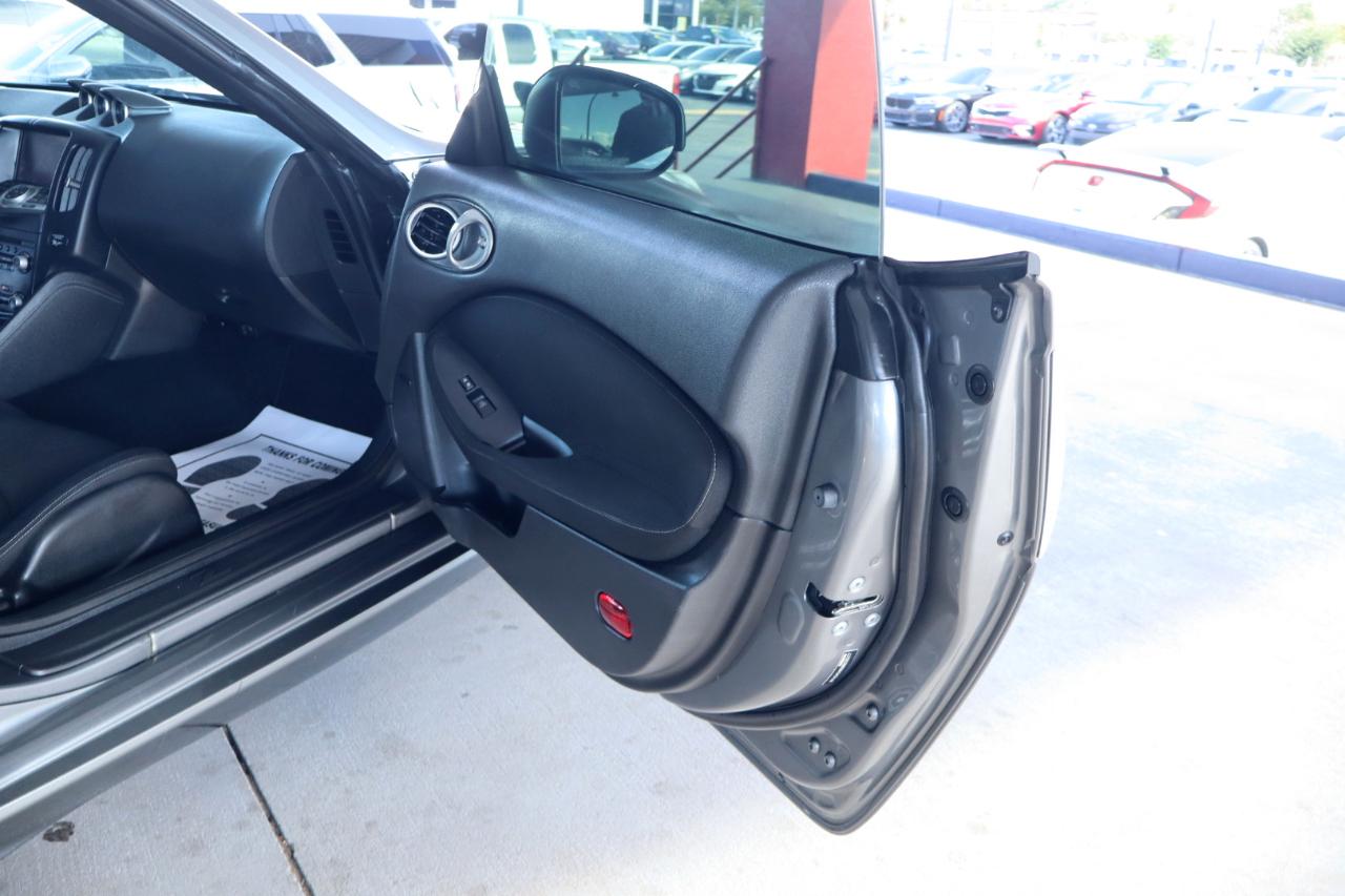 Nissan 370Z 2dr Cpe Auto Sport Tech 2016