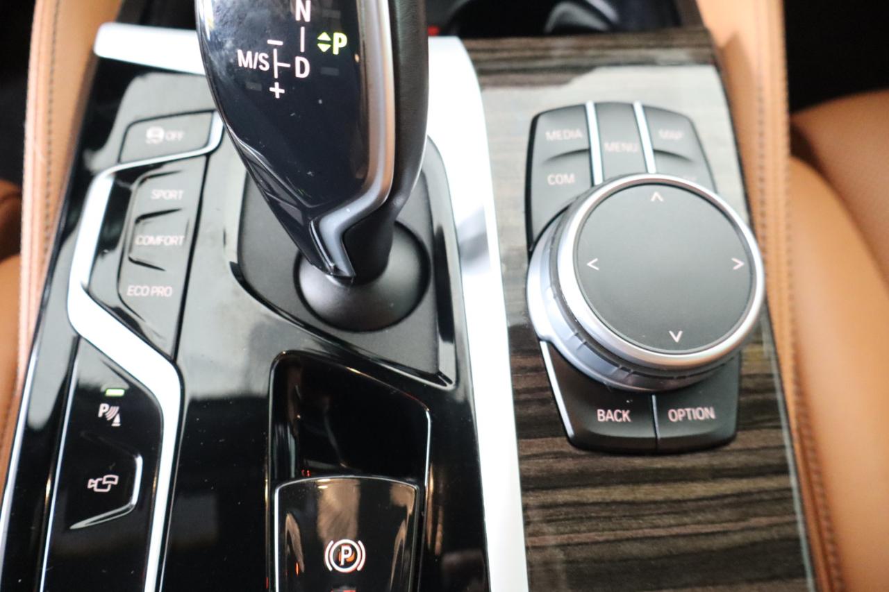 BMW 5 Series 540i Sedan 2021