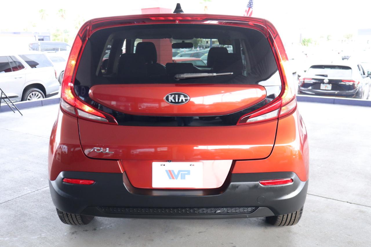 Kia Soul LX IVT 2021