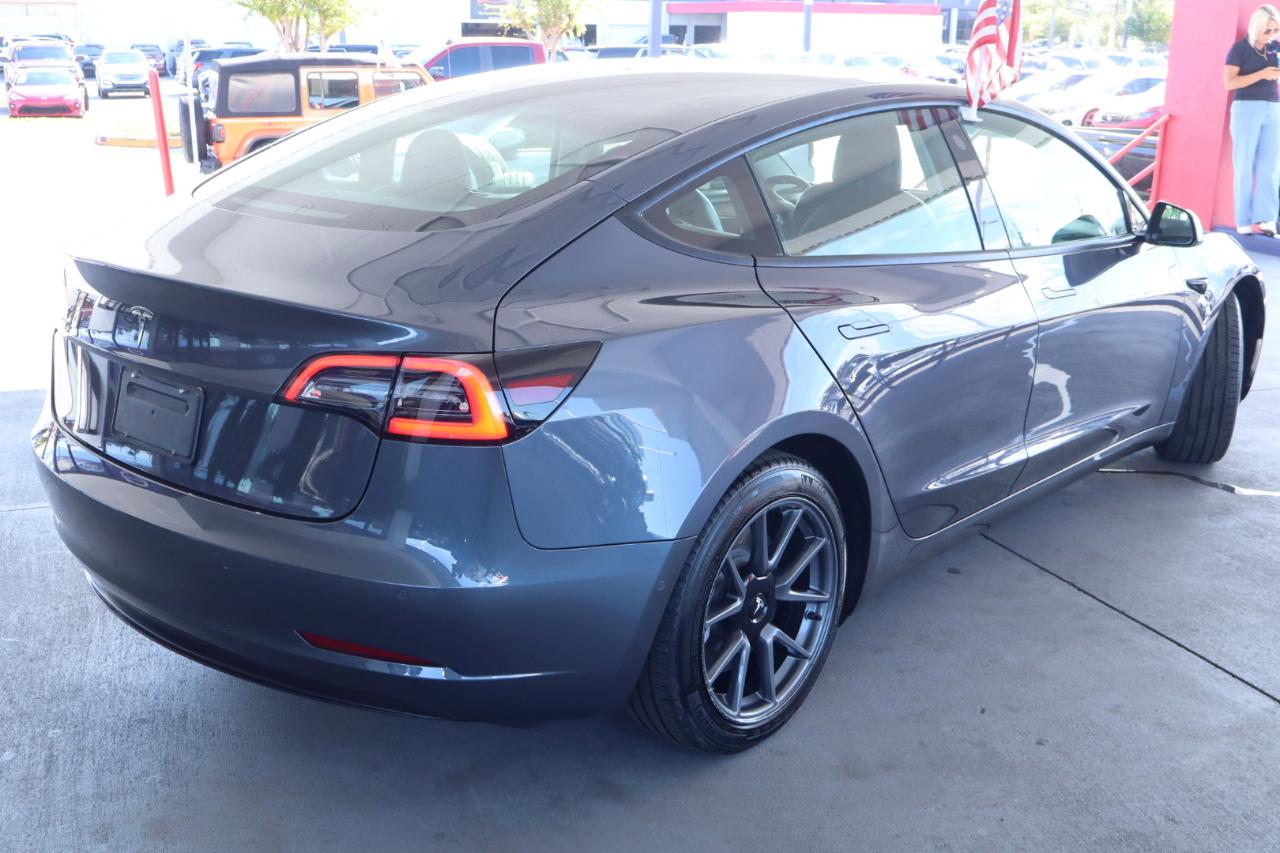 Tesla Model 3 Long Range 4D Sedan RWD 2021
