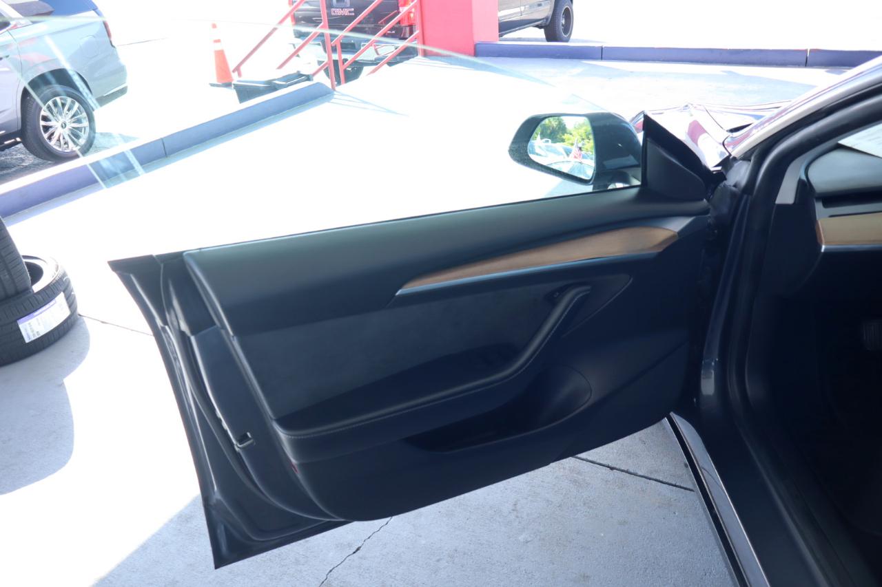 Tesla Model 3 Long Range 4D Sedan RWD 2021