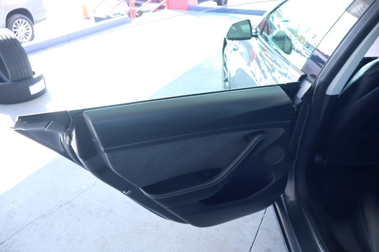 Tesla Model 3 Long Range 4D Sedan RWD 2021