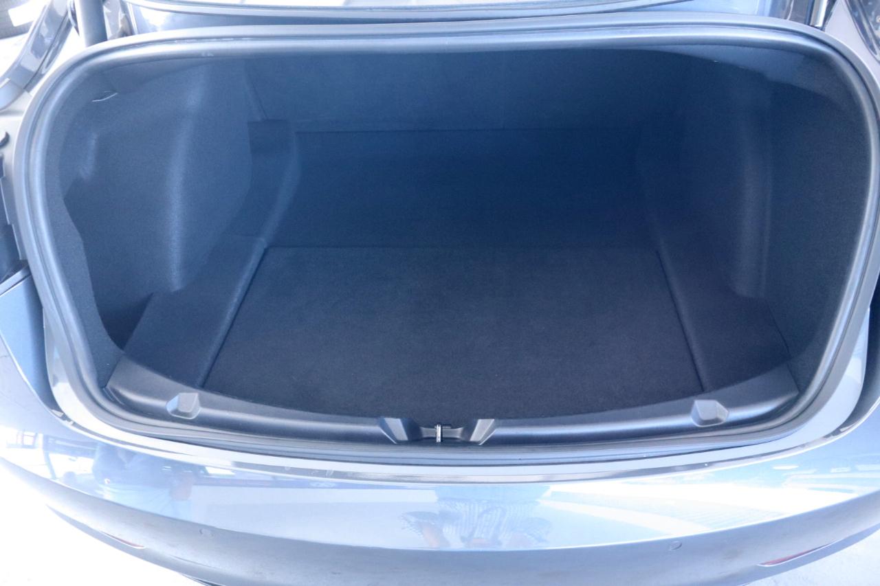 Tesla Model 3 Long Range 4D Sedan RWD 2021