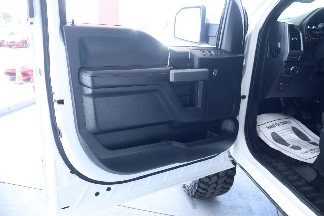 Ford F-150 4WD SuperCrew 157" XLT 2019