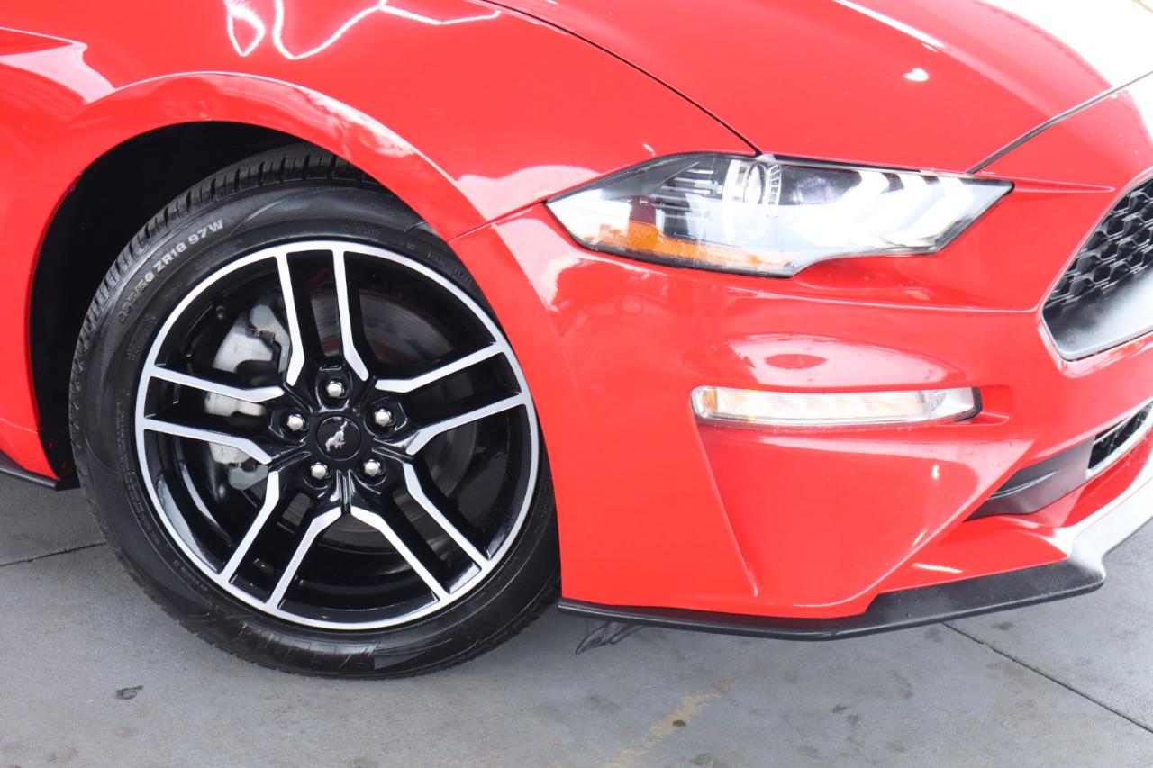 Ford Mustang EcoBoost Fastback 2021
