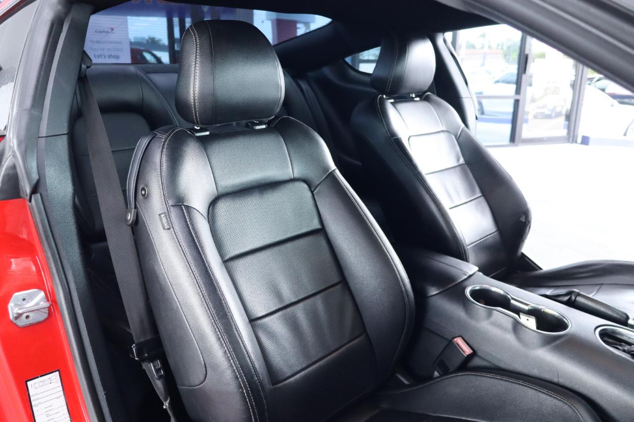 Ford Mustang EcoBoost Fastback 2021