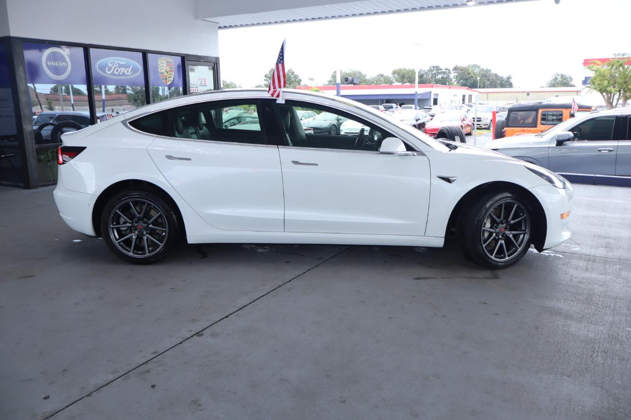 Tesla Model 3 Mid Range RWD *Ltd Avail* 2019