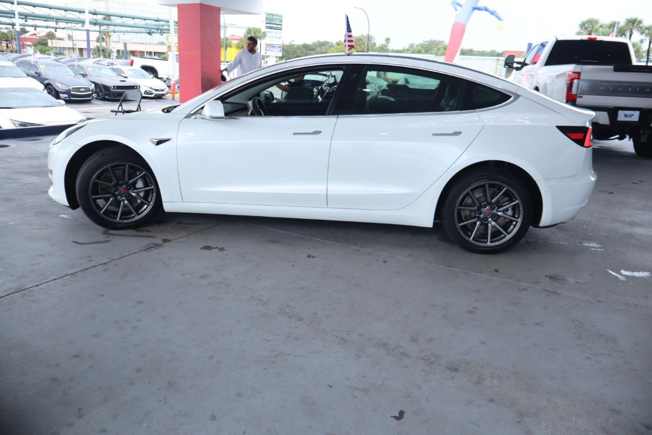 Tesla Model 3 Mid Range RWD *Ltd Avail* 2019