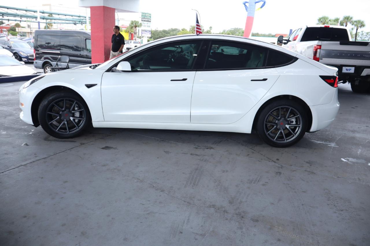 Tesla Model 3 RWD 2023