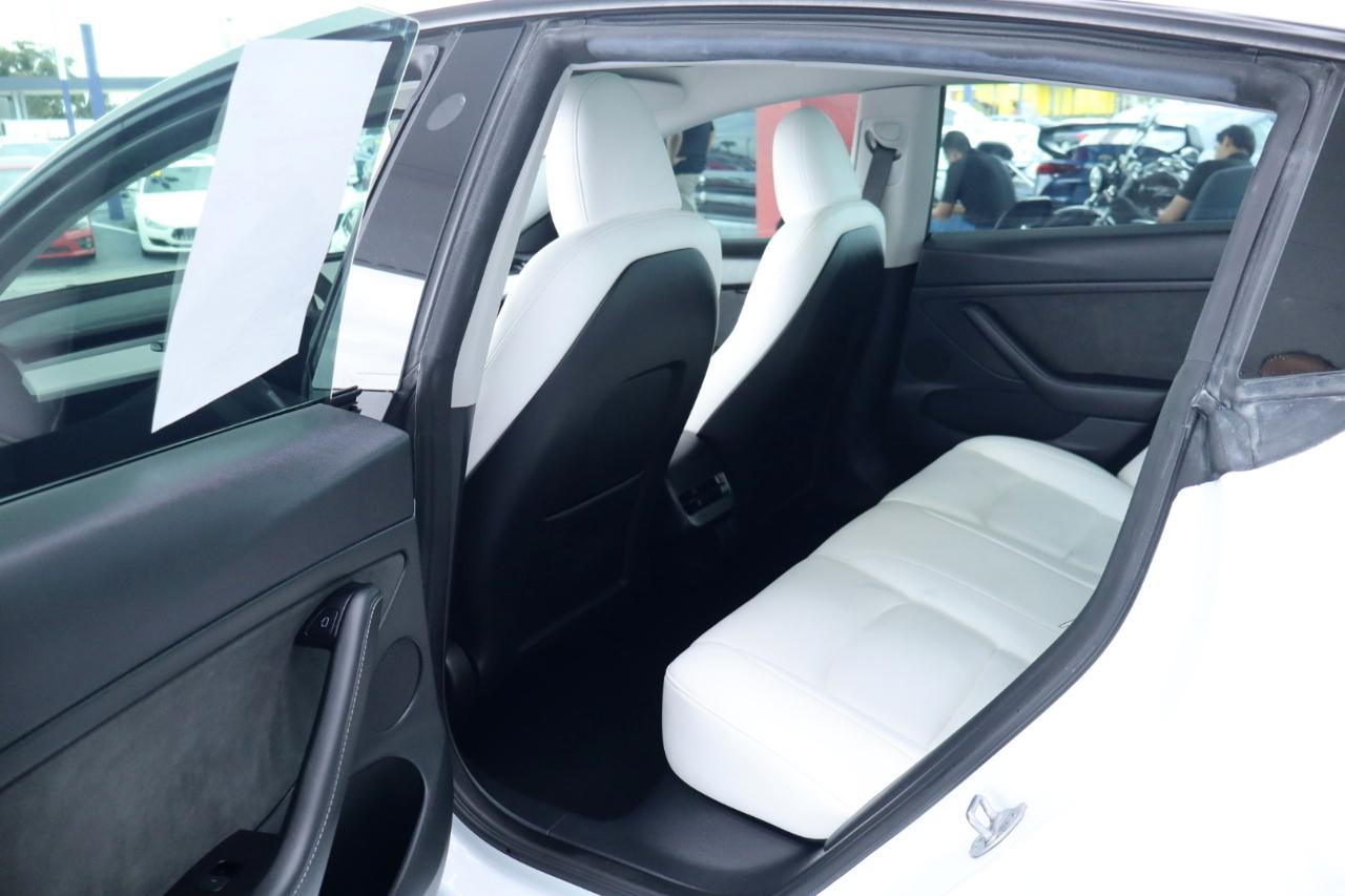 Tesla Model 3 RWD 2023