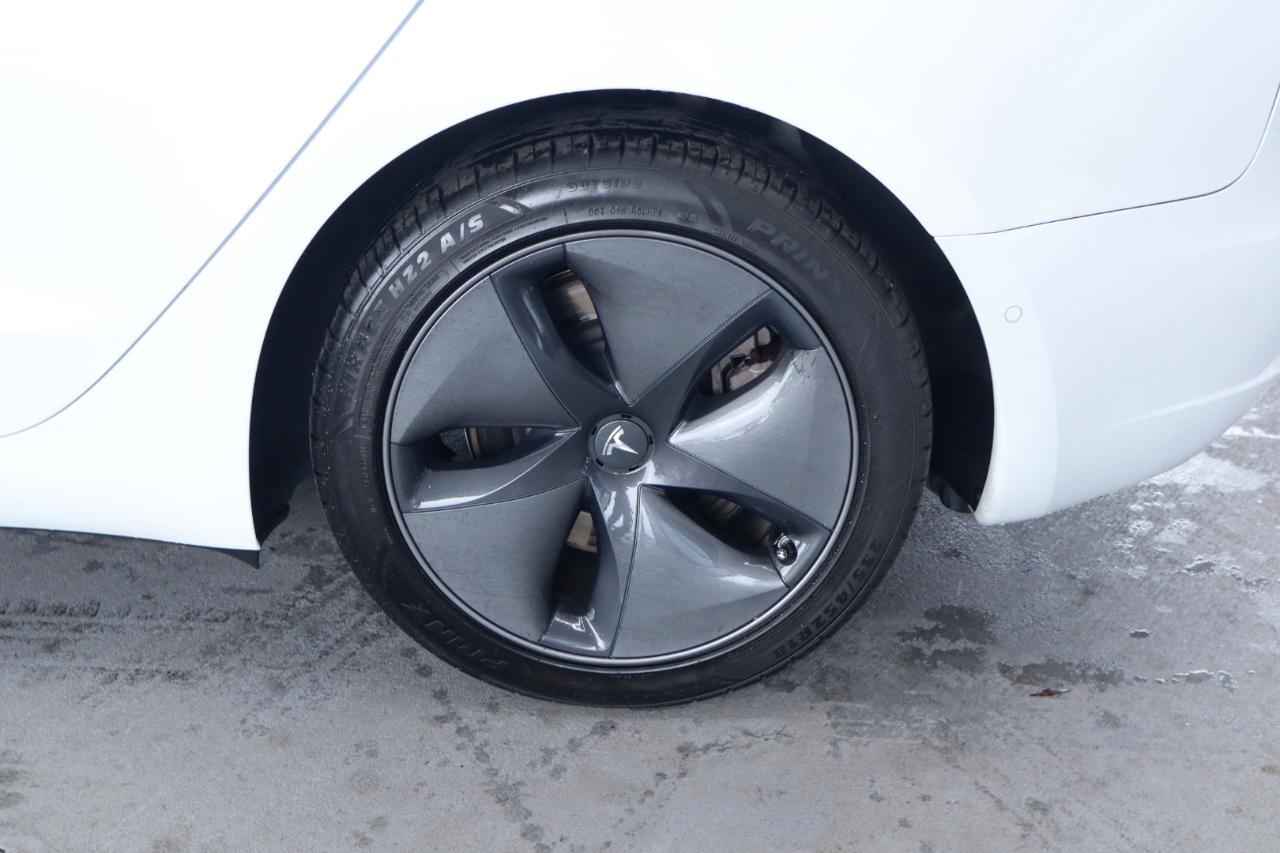 Tesla Model 3 Standard Range RWD 2020