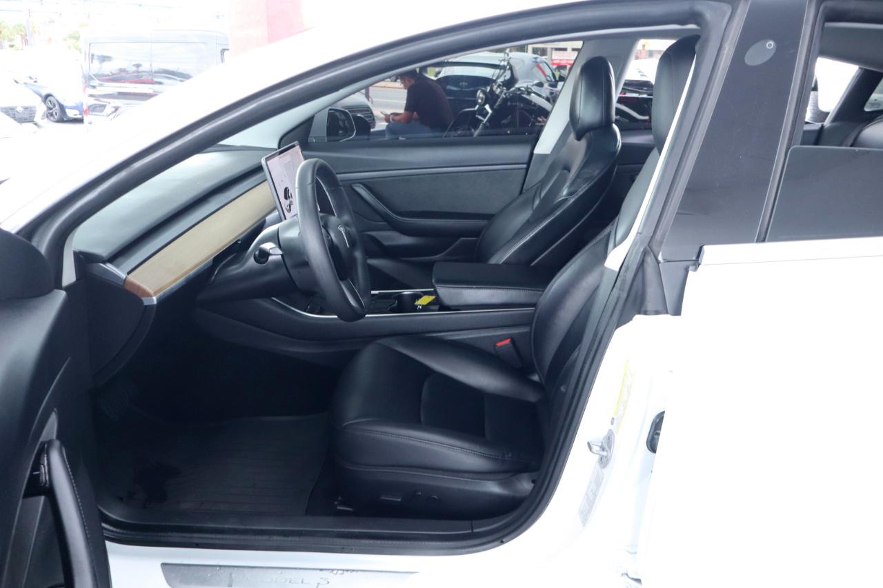 Tesla Model 3 Standard Range RWD 2020