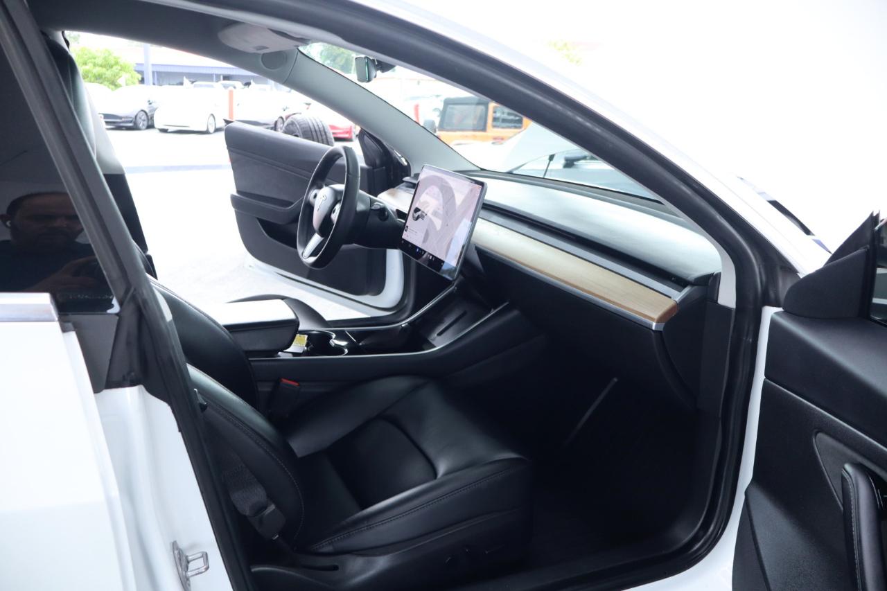 Tesla Model 3 Standard Range RWD 2020