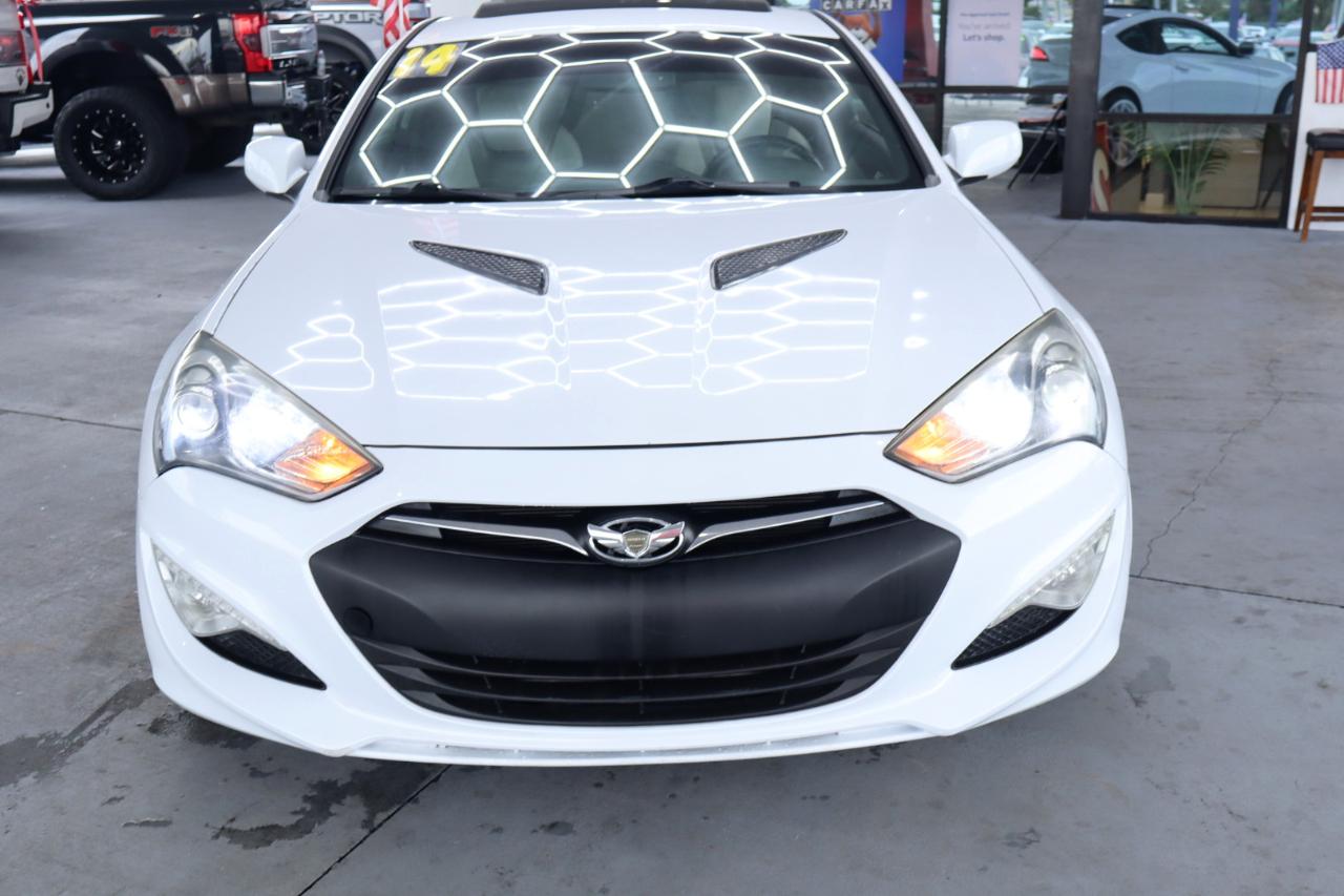 Hyundai Genesis Coupe 2dr I4 2.0T Auto Premium 2014