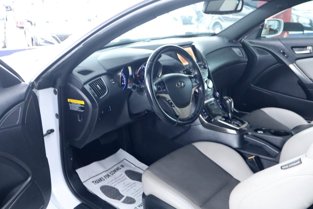 Hyundai Genesis Coupe 2dr I4 2.0T Auto Premium 2014