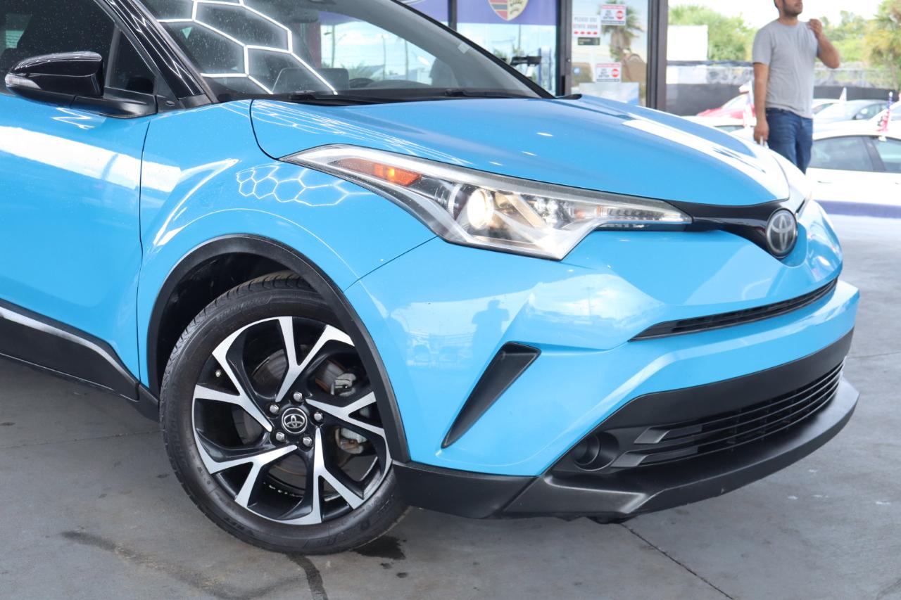 Toyota C-HR XLE 2019