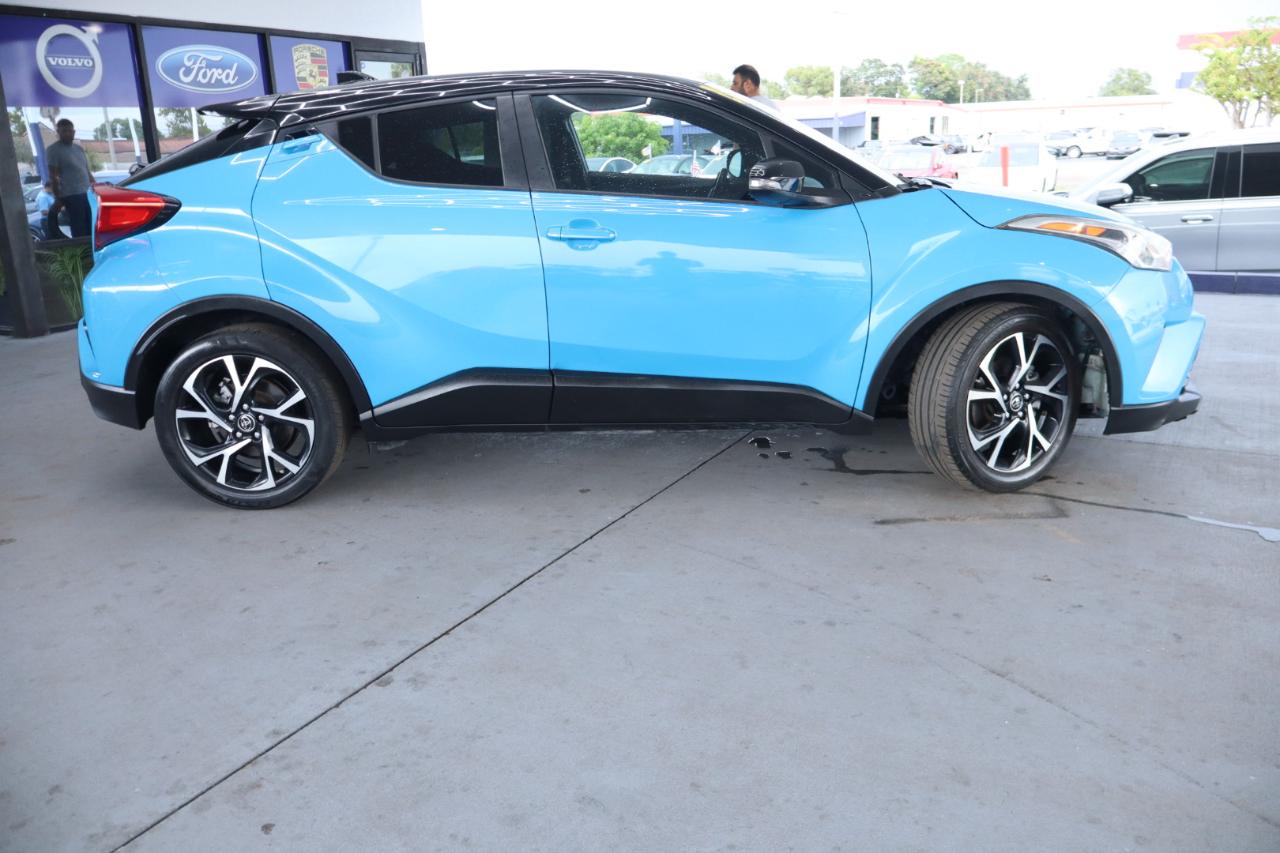 Toyota C-HR XLE 2019