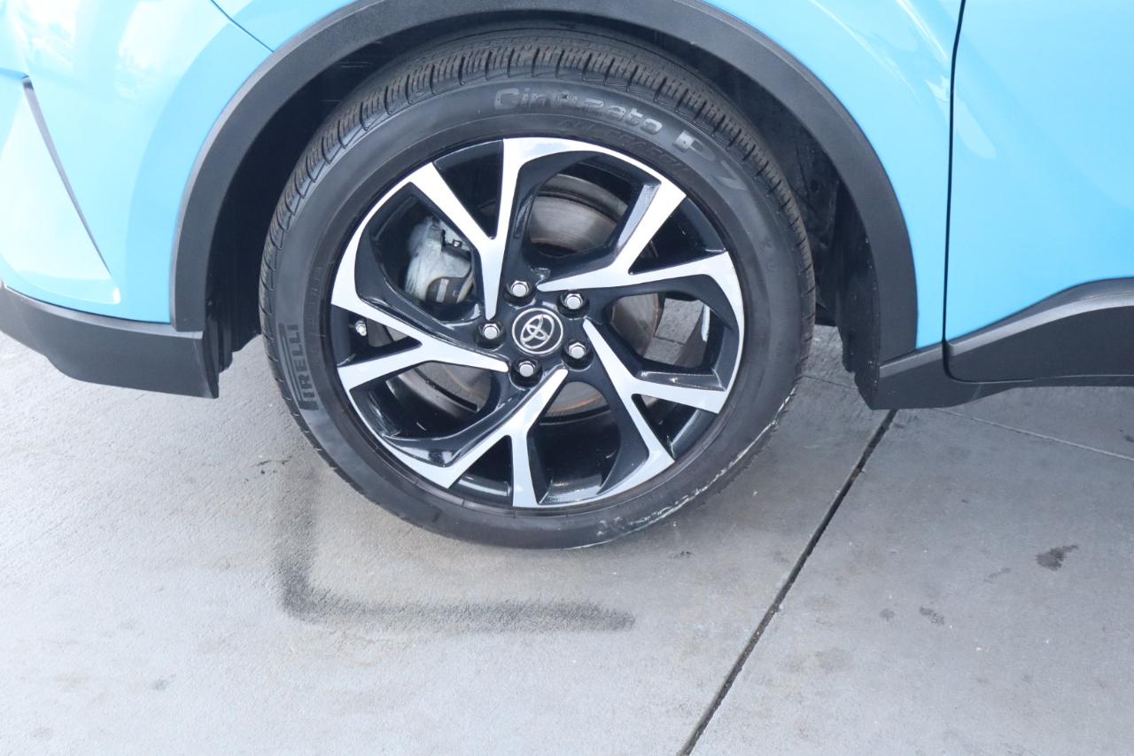 Toyota C-HR XLE 2019