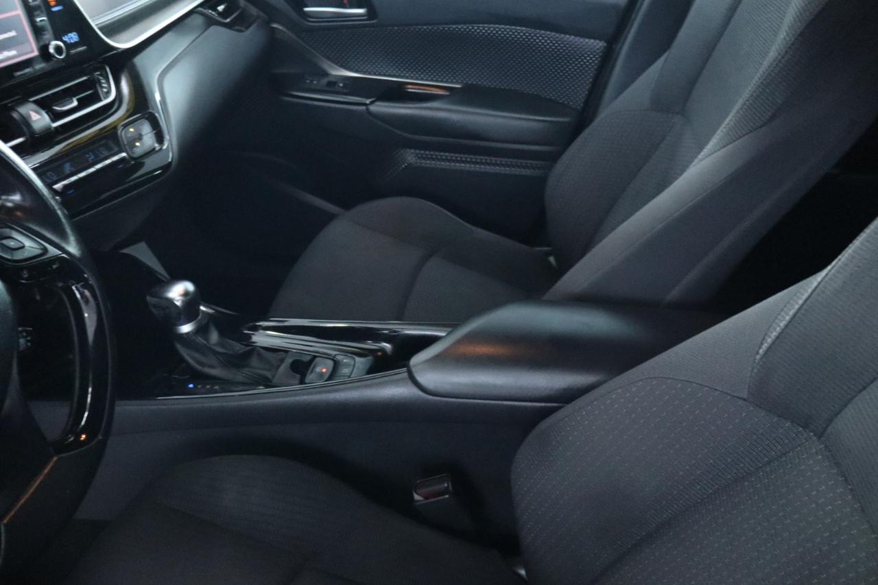 Toyota C-HR XLE 2019