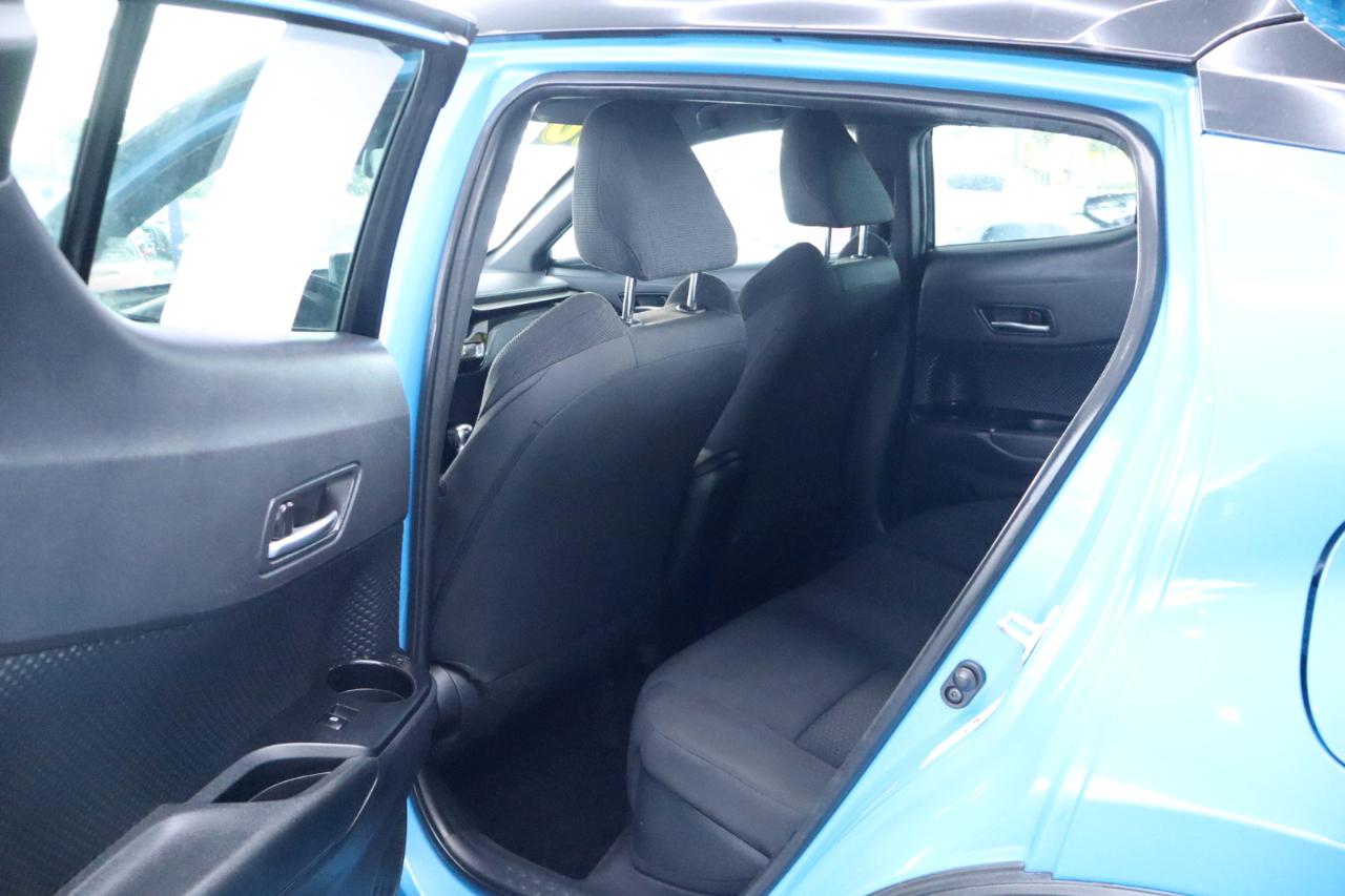 Toyota C-HR XLE 2019