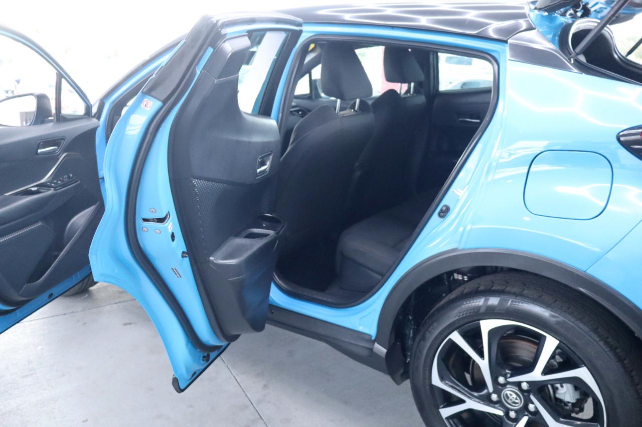 Toyota C-HR XLE 2019