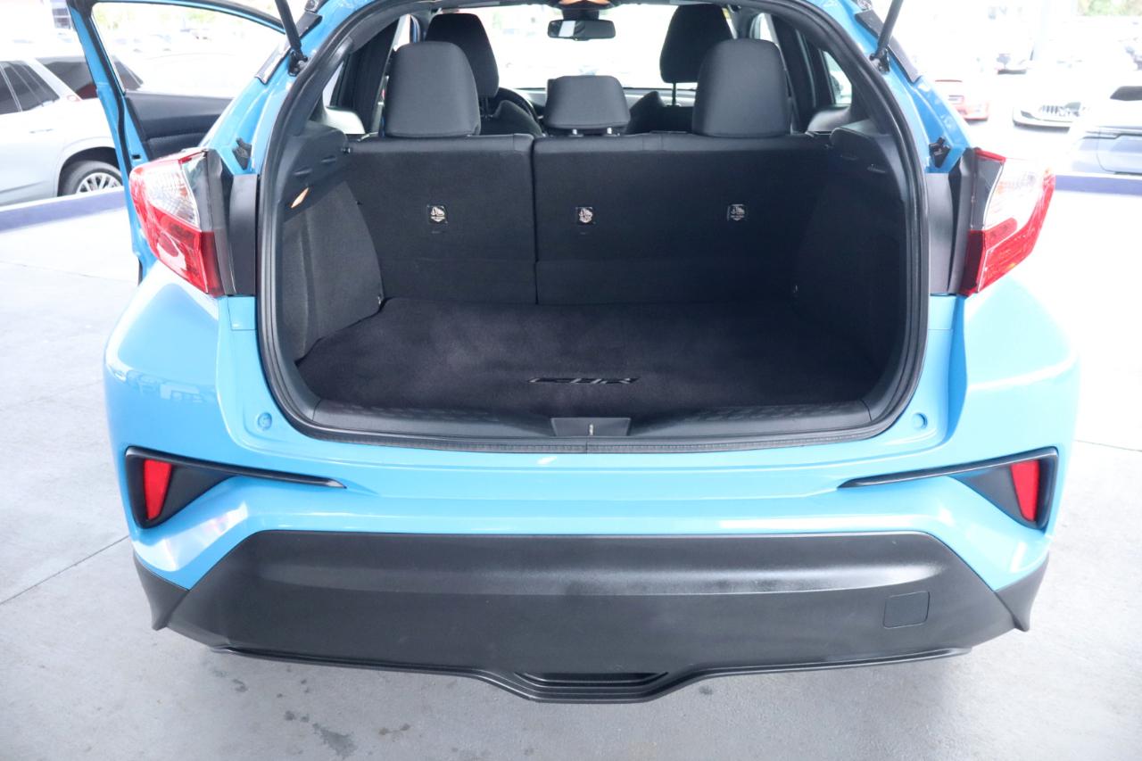 Toyota C-HR XLE 2019