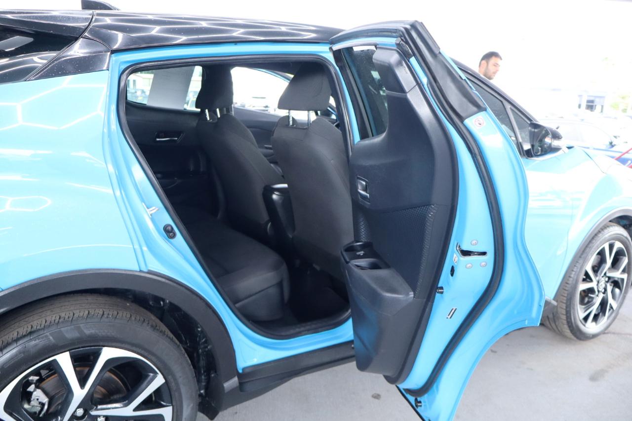 Toyota C-HR XLE 2019