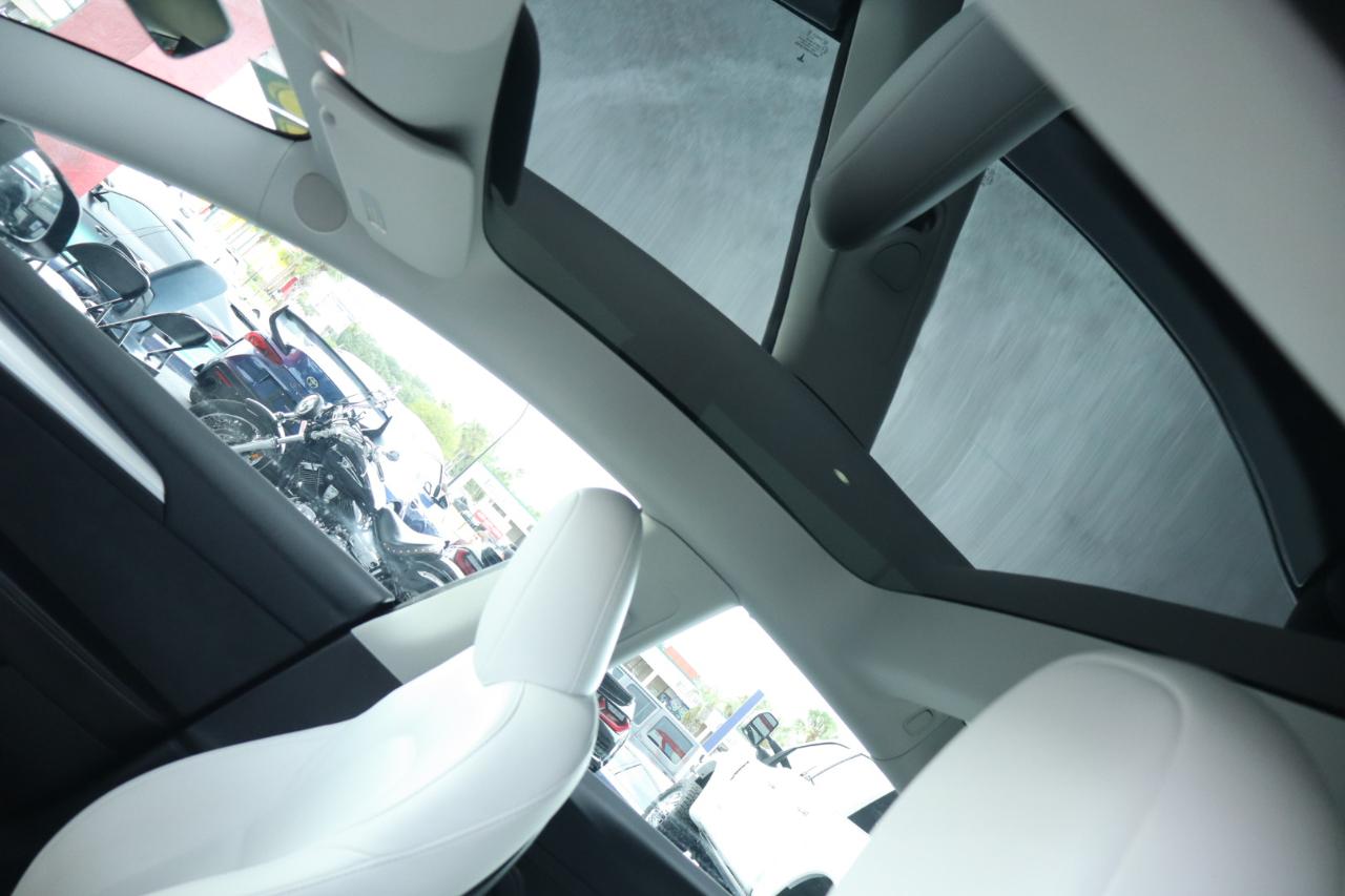 Tesla Model 3 RWD 2023