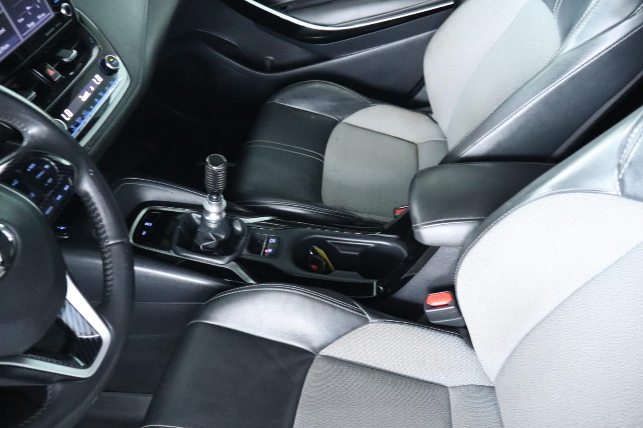 Toyota Corolla Hatchback XSE Manual (Natl) 2020