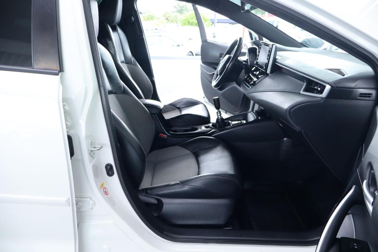 Toyota Corolla Hatchback XSE Manual (Natl) 2020