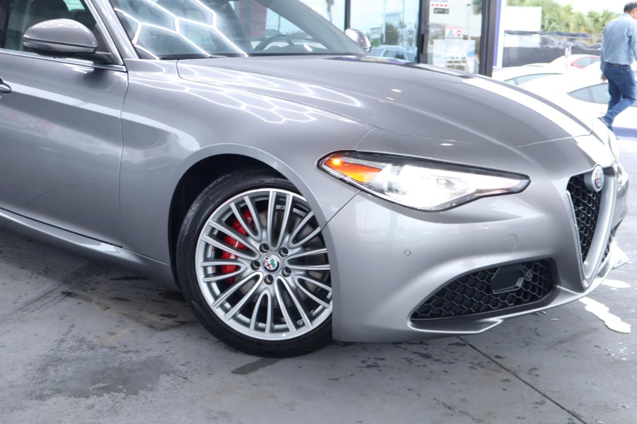 Alfa Romeo Giulia Ti Lusso RWD 2018