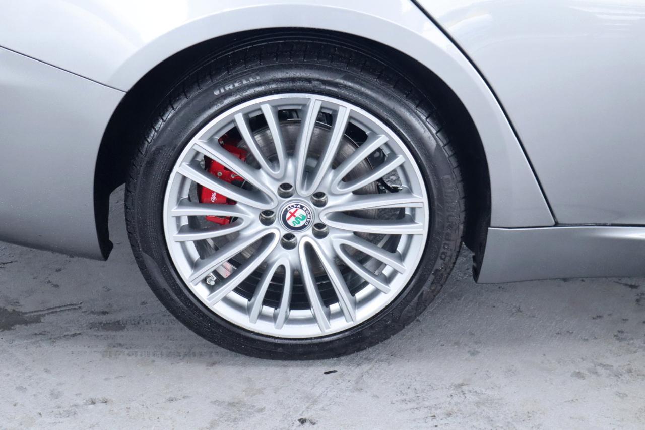 Alfa Romeo Giulia Ti Lusso RWD 2018