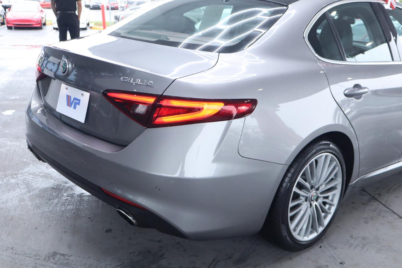 Alfa Romeo Giulia Ti Lusso RWD 2018