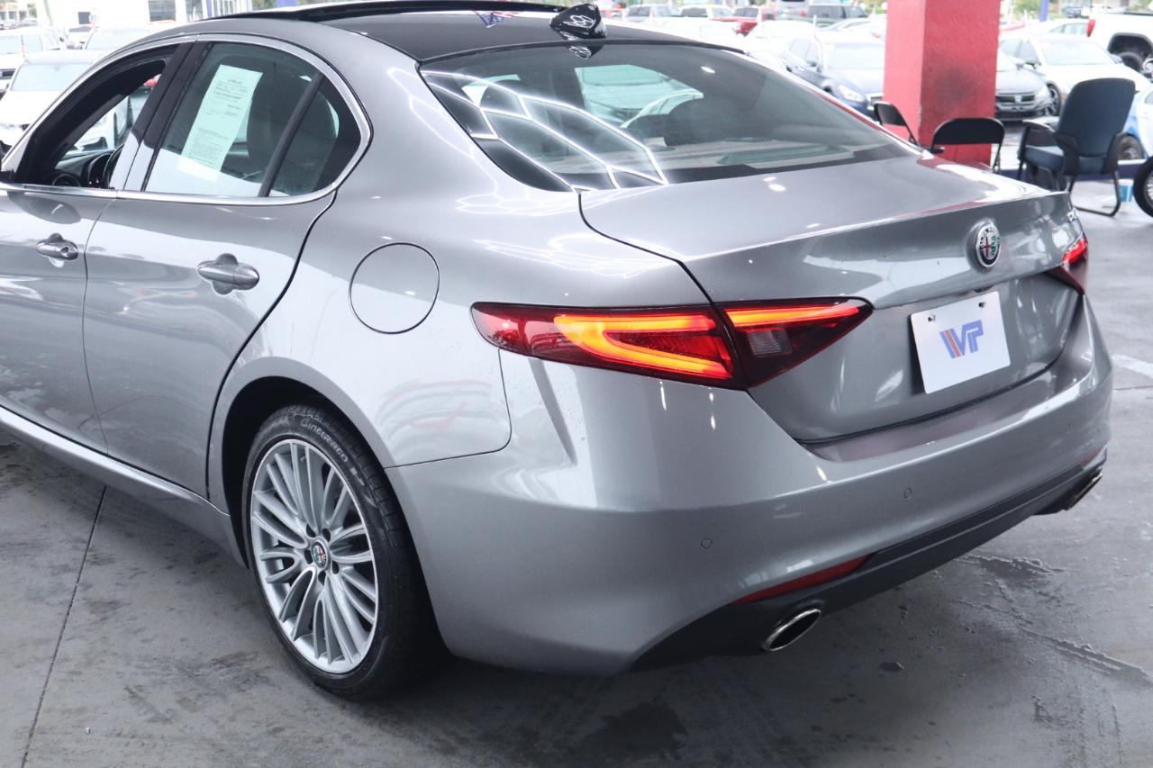 Alfa Romeo Giulia Ti Lusso RWD 2018