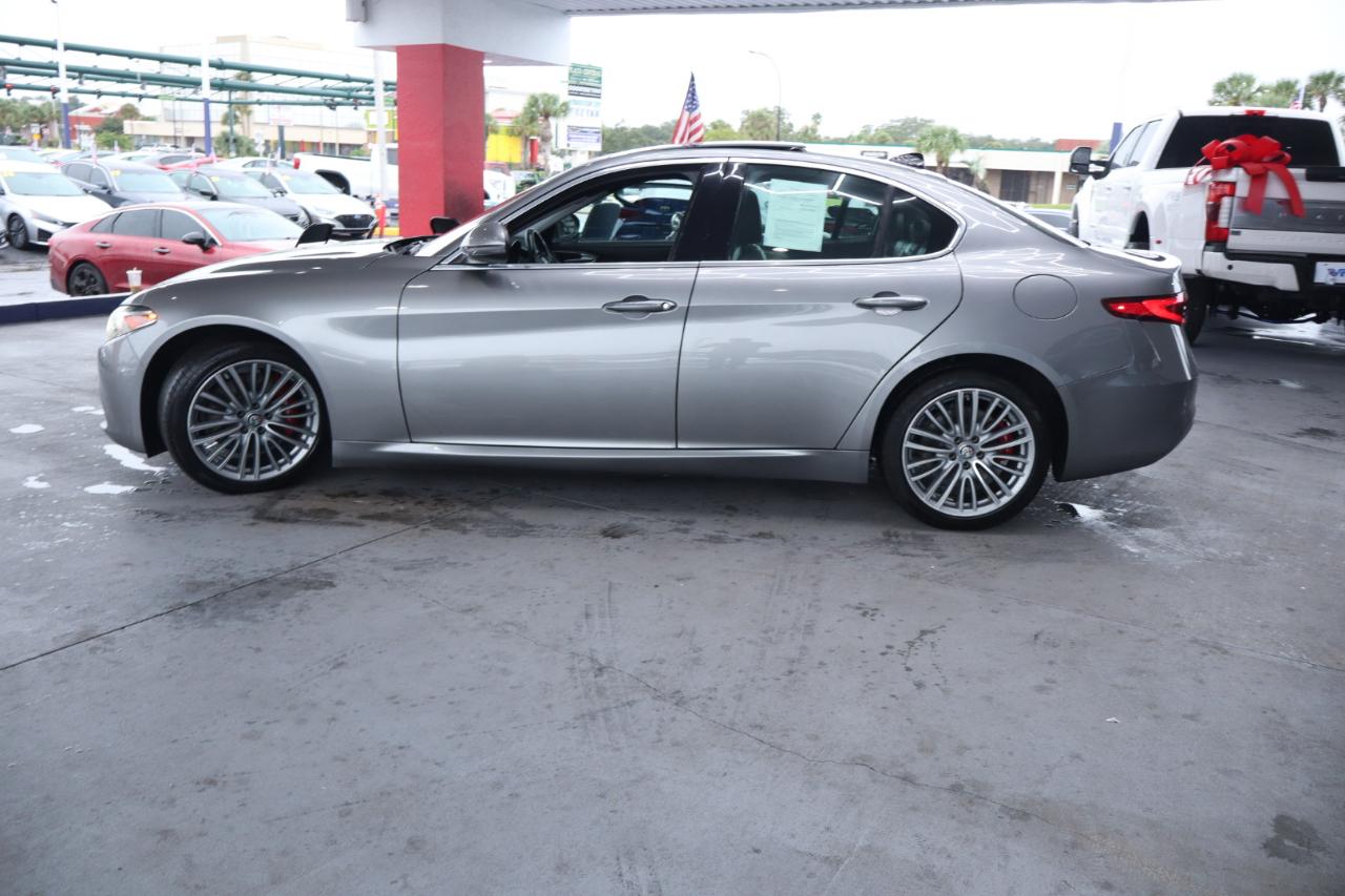 Alfa Romeo Giulia Ti Lusso RWD 2018