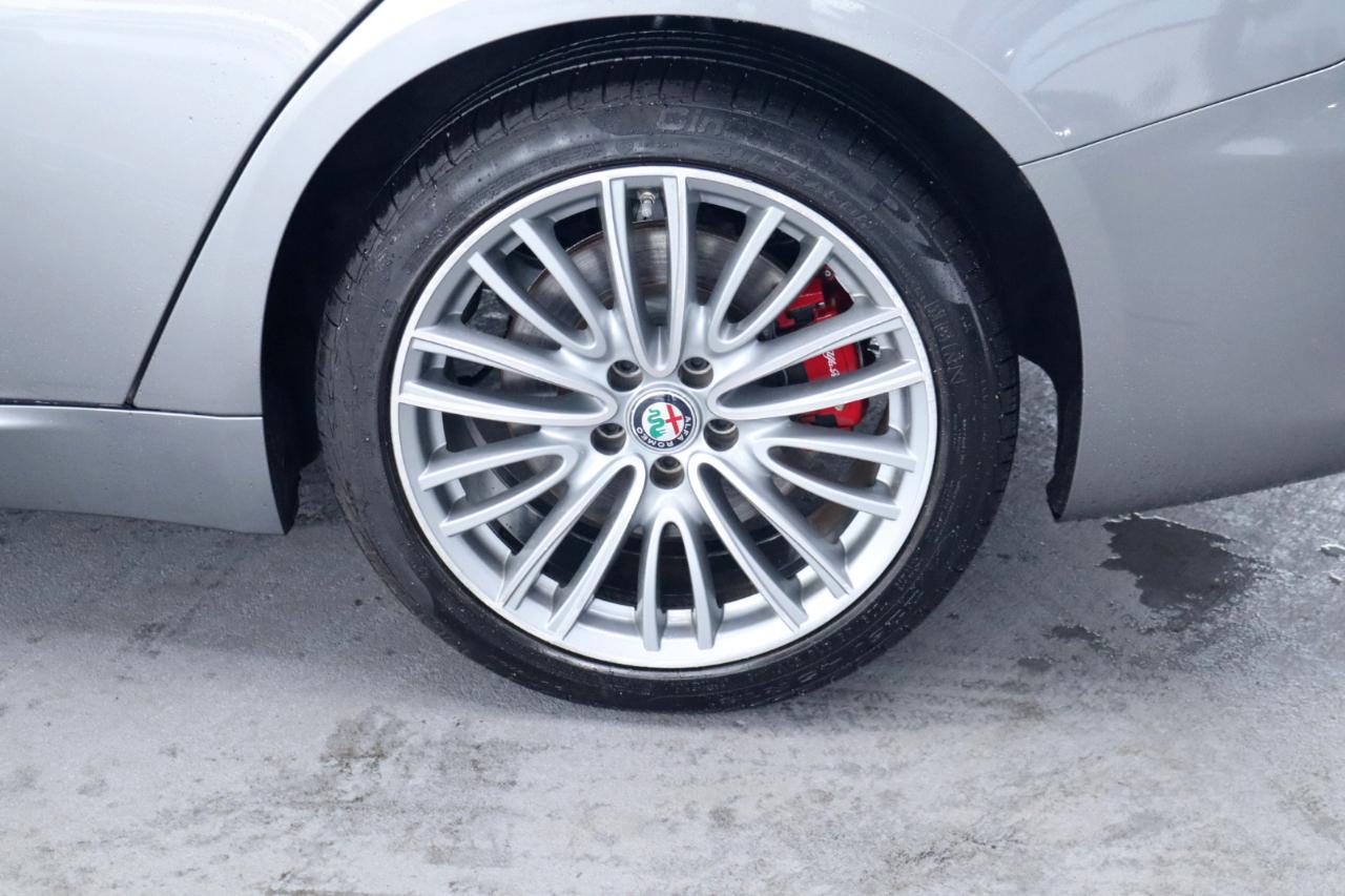 Alfa Romeo Giulia Ti Lusso RWD 2018