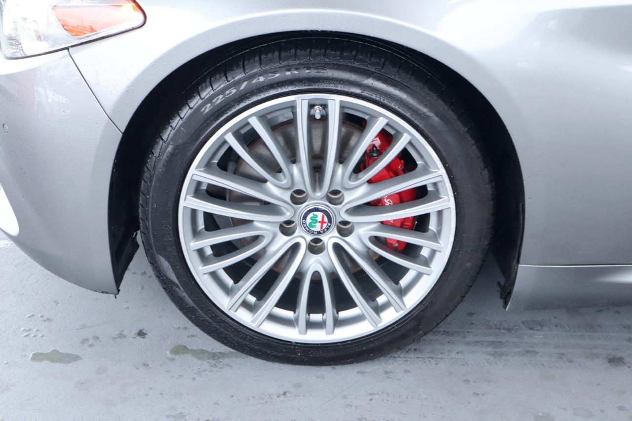 Alfa Romeo Giulia Ti Lusso RWD 2018