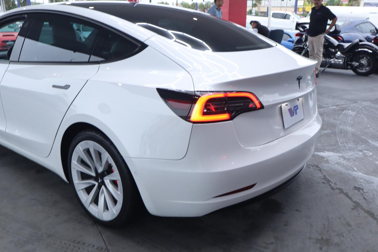 Tesla Model 3 Standard Range Plus RWD 2021