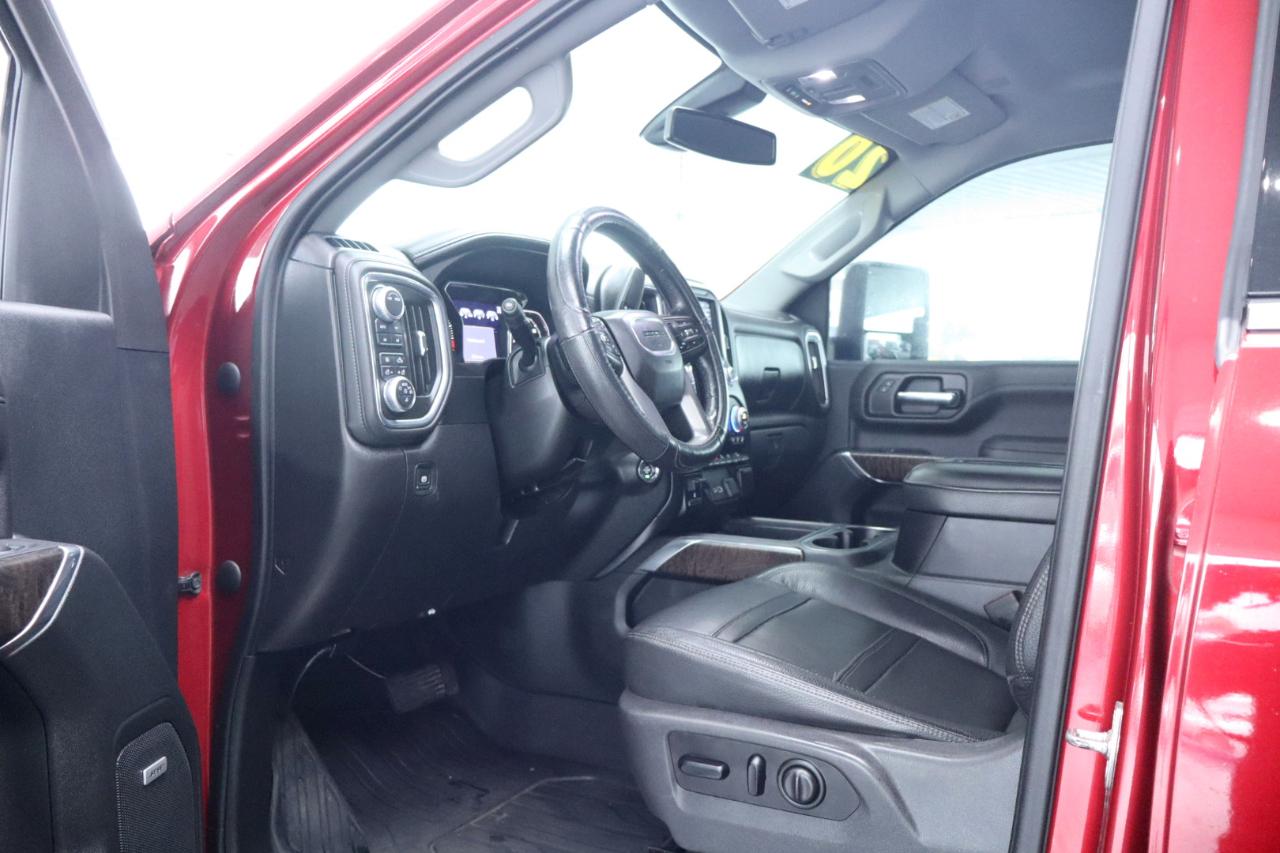 GMC Sierra 2500HD 4WD Crew Cab 159" Denali 2020