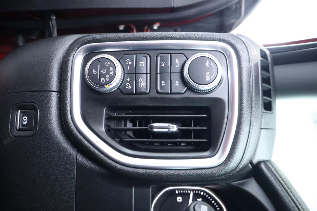GMC Sierra 2500HD 4WD Crew Cab 159" Denali 2020