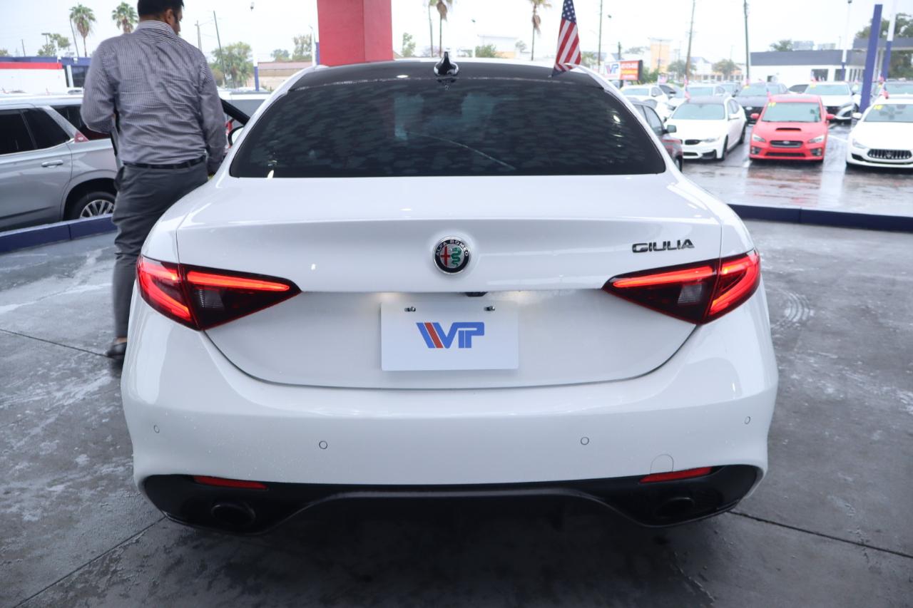 Alfa Romeo Giulia Sport RWD 2019