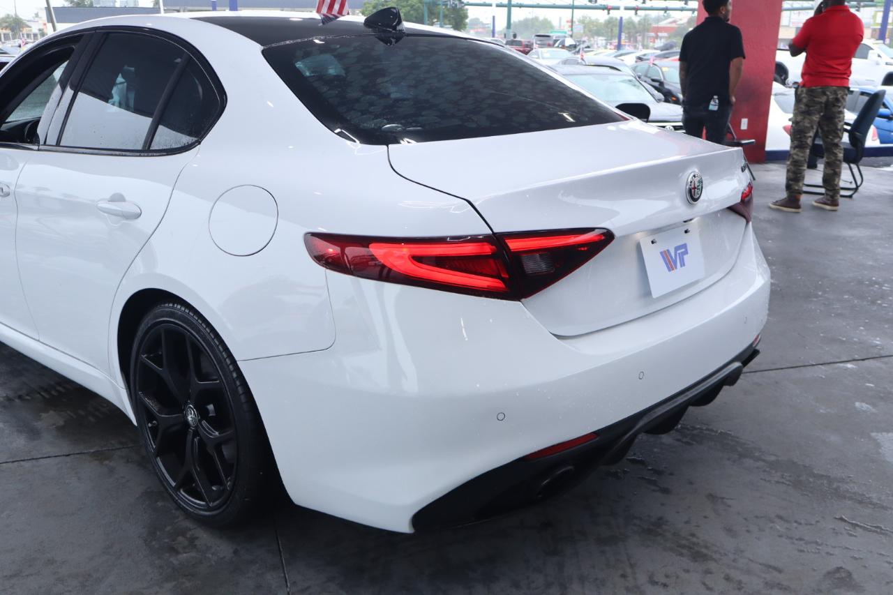 Alfa Romeo Giulia Sport RWD 2019