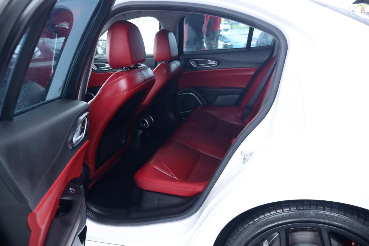 Alfa Romeo Giulia Sport RWD 2019