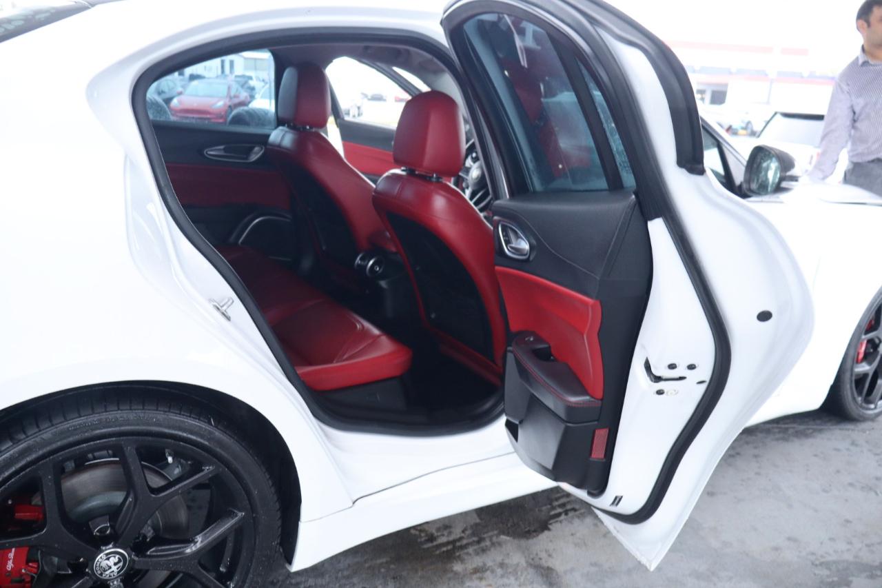 Alfa Romeo Giulia Sport RWD 2019