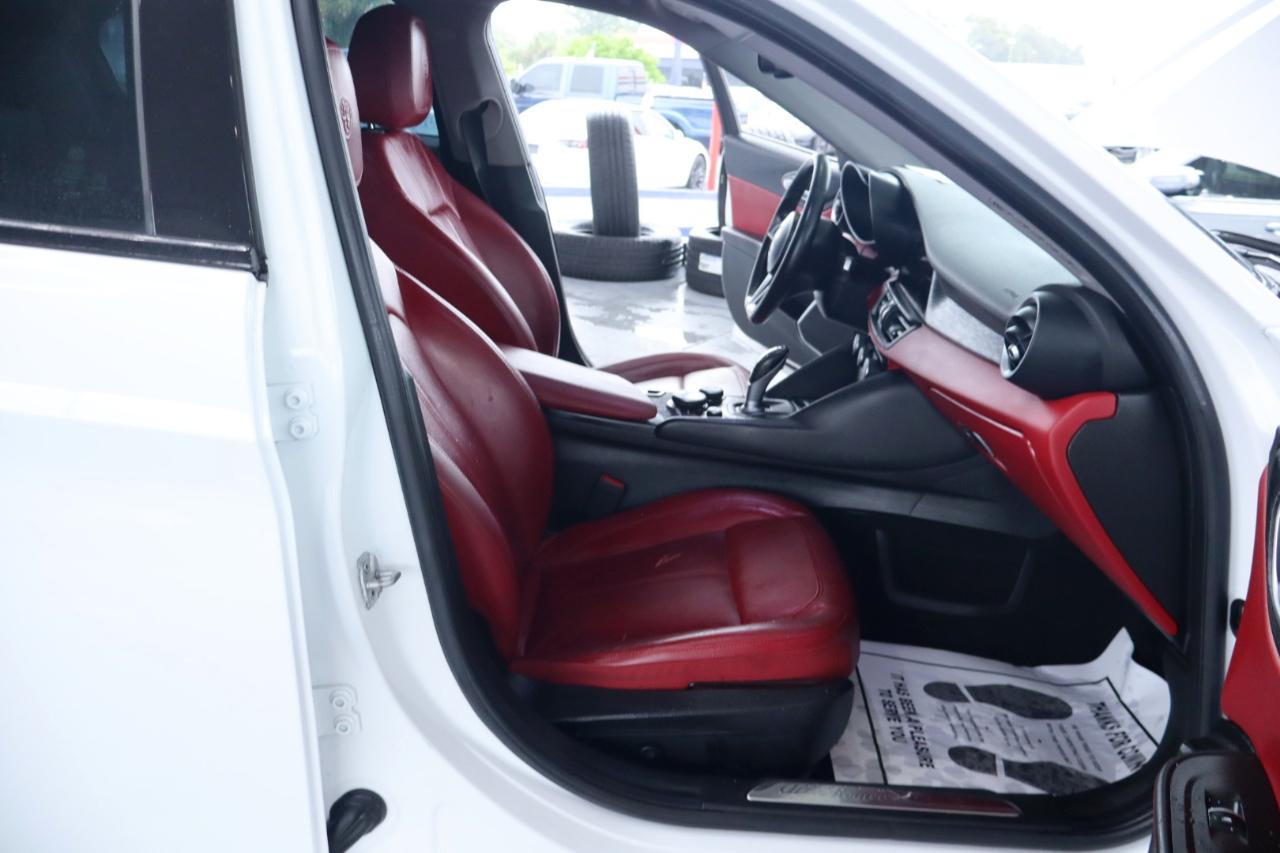 Alfa Romeo Giulia Sport RWD 2019
