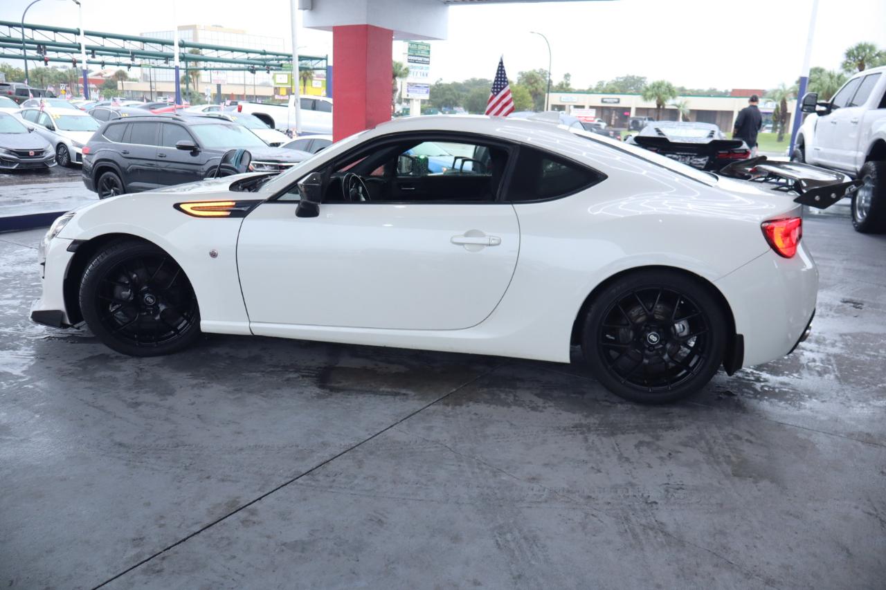 Toyota 86 Manual (Natl) 2017